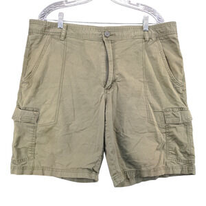 Columbia Omni Shade Sun Protection Cargo Shorts Mens Size 38x10 Green Pockets